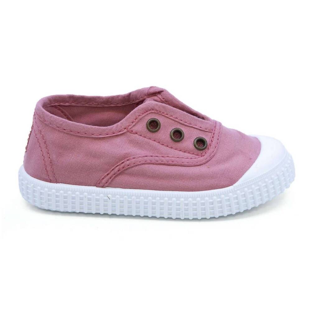 NEW VICTORIA girl's 1915 inglesa slip-on canvas shoes in nude